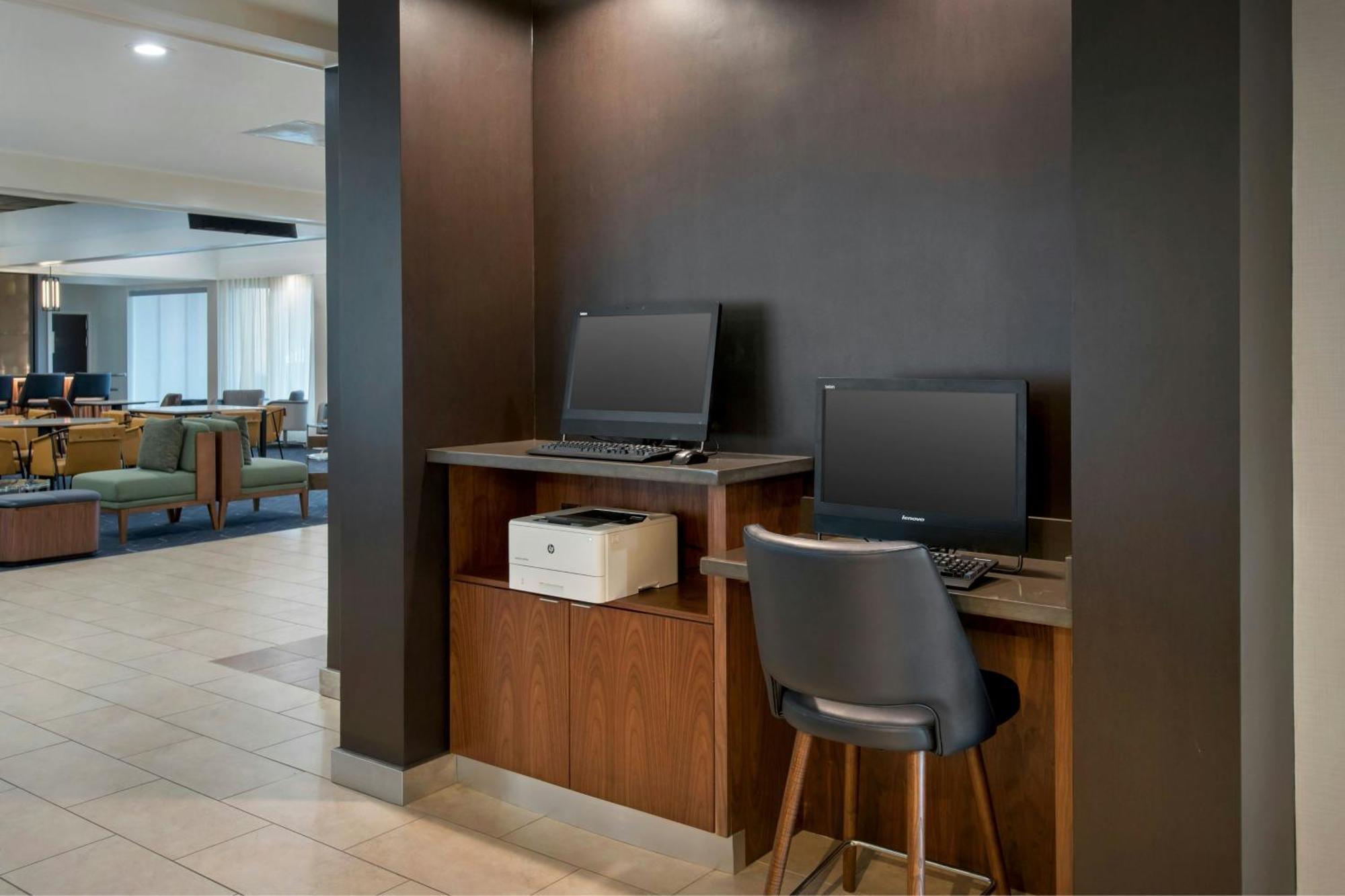 Courtyard By Marriott New Carrollton Landover Buitenkant foto