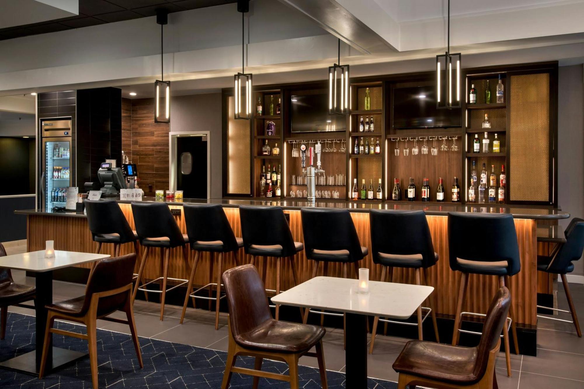 Courtyard By Marriott New Carrollton Landover Buitenkant foto